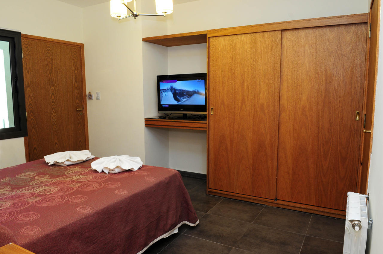 Hotel Ranqueles Villa Carlos Paz Buitenkant foto