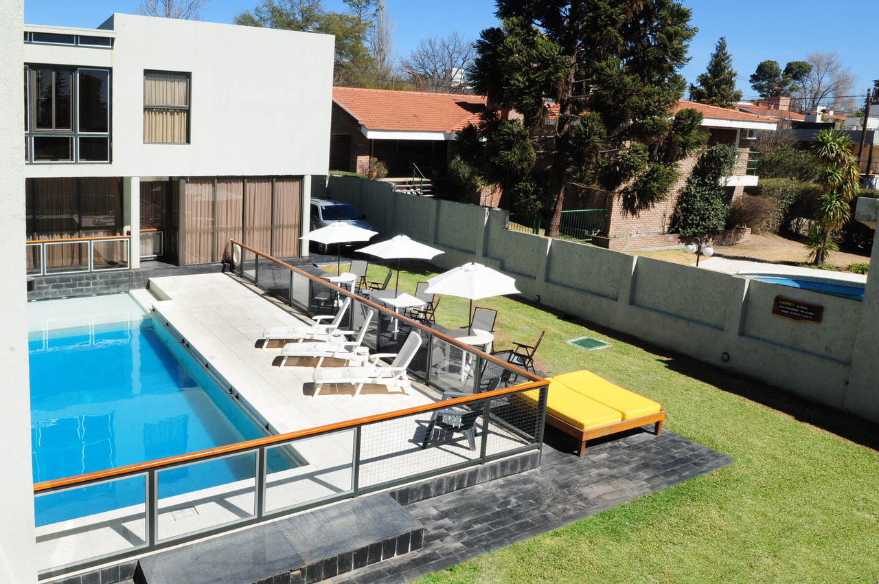 Hotel Ranqueles Villa Carlos Paz Buitenkant foto